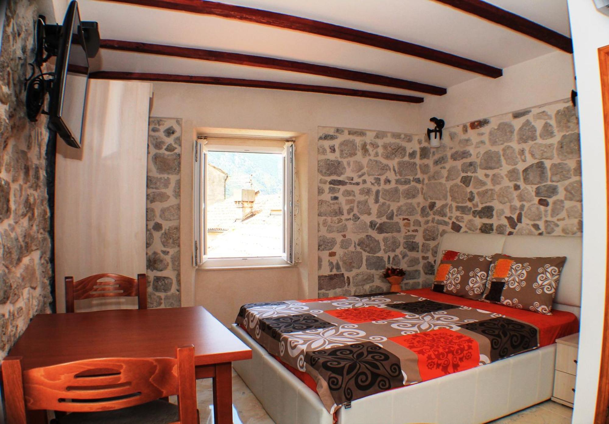 Apartments Popovic Cattaro Esterno foto